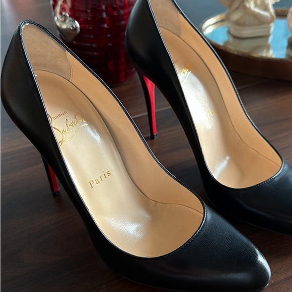 Christian Louboutin Black Leather Pointed Pumps with Red Soles - Picture 6 of 8